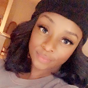 Meet your Posher, Annie